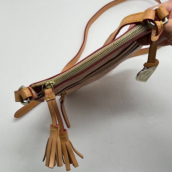 Dooney & Bourke Women's Leather Pink Tan Heart Valentines Crossbody Bag - Picture 3 of 11